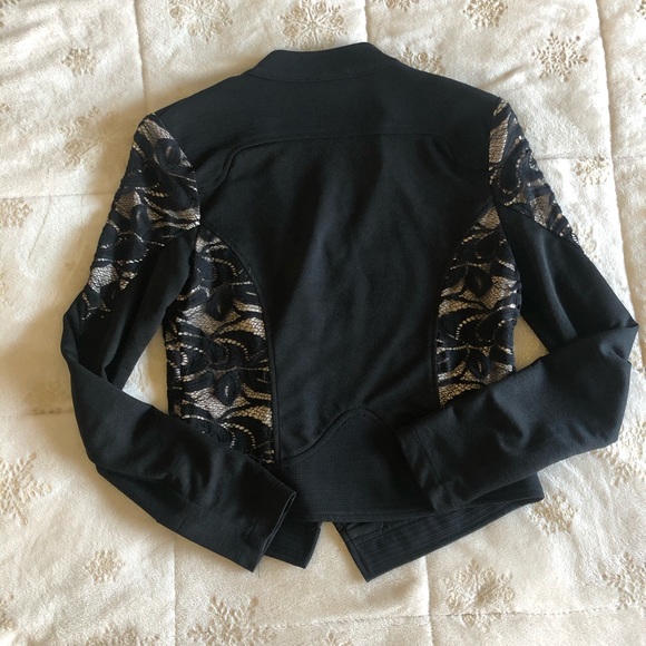 Jacket - Picture 10 of 15